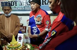 Anniversary Pertama, RMS Comunity Parepare potong Tumpeng