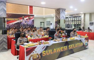 Kapolda Bersama Wakapolda dan PJU Polda Sulsel Ikuti Rapim Polri Tahun 2021 Secara Virtual