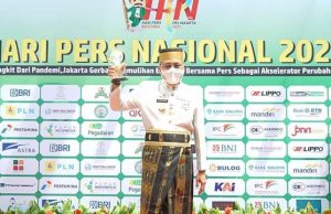 Wali Kota Parepare Terima Penghargaan di HPN 2021