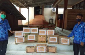 Bappeda Pemkot Parepare Beri Bantu Korban Bencana Gempa SulBar