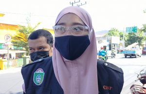 Camat Bacukiki Barat Bersama Forkopimcam Edukasi Warga “Tiada Hari tanpa Masker”
