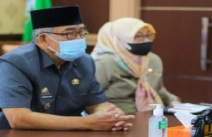 Wawali, Forkofinda dan Ketua DPRD Parepare Mengikuti Rakor Virtual Penegakan Prokes