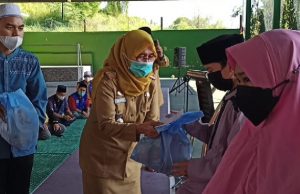 Gandeng Komunitas Dakwah PPA Makassar, PKK Parepare Bagikan Donasi ke Penghafal Quran dan Anak Pasar