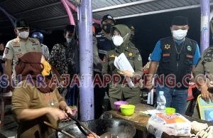 Tim Satgas Kecamatan Ujung Sampaikan Surat Edaran Terbaru Secara Humanis kepada Warga dan Pelaku Usaha