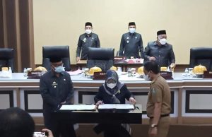 Wakil Walikota Parepare Hadiri Penandatanganan MoU KUA-PPAS Perubahan APBD 2021