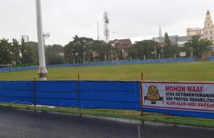 Rehap Lapangan Andi Makkasau, Wali Kota Parepare Sebut Rumputnya Datang Dari Manila