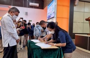 Ketua DPRD Dan Walikota Parepare Menyaksikan Penandatanganan MoU RS Hasri Ainun Habibie dengan BPJS Kesehatan