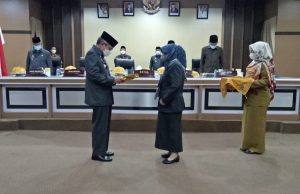 Wali Kota Parepare Serahkan Rancangan KUA PPAS APBD 2022 ke DPRD