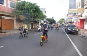 Taufan Pawe Bersepeda Keliling Parepare Sambil Sapa Masyarakat