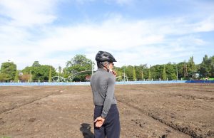 Taufan Pawe Pantau Rehabilitasi Lapangan Alun-Alun Kota