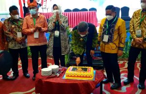 Taufan Pawe Dapat Surprise Dari APEKSI