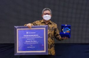 Walikota Taufan Pawe Terima Penghargaan Dari Bank Indonesia