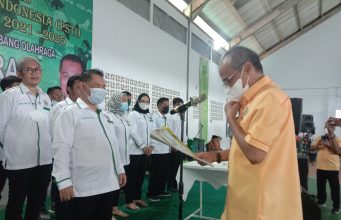 Ketua PSTI Provinsi Sulsel Melantik H. Surianto AM, S. Ag, MM, Kadir Halid : Surianto Membawa Sepak Takraw Sulsel Jadi Juara Umum