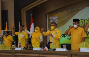 Solidkan Kader Hingga ke Desa, Taufan Pawe dan Suhartina Bohari Pimpin Konsolidasi di Maros