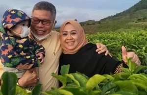 Wali Kota Parepare Taufan Pawe dan Erna Rasyid Taufan Tetap Mesra Diusia Pernikahan 30 Tahun