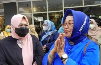 Rancangan Baju Ketua TP PKK Parepare Diborong Istri Bupati Buton