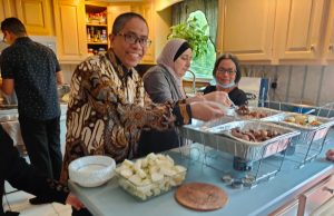 Menu Indonesia Ibu Nirlaila Amir Di Kota Hartford