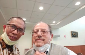 Shalat IED Tiga Gelombang DiI Masjid Berlin, Connecticut