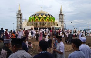 Shalat Ied di Masjid Habibie, Ini Kata Wali Kota.