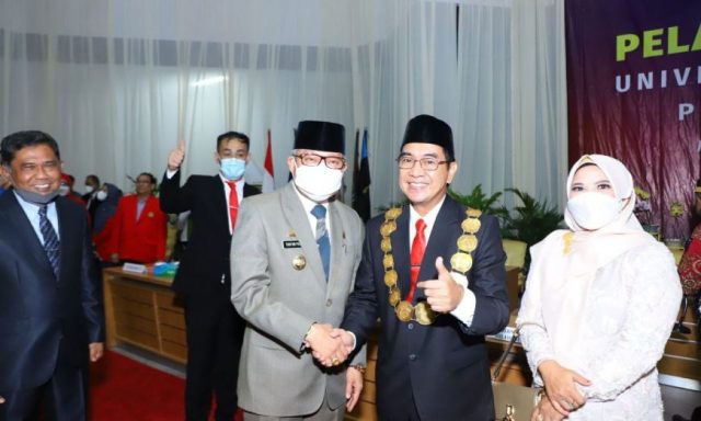 Wali Kota Parepare Ucapkan Selamat Bekerja Saat Hadir di Pelantikan Rektor Unhas