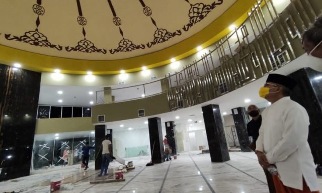 Usai Salat Tarawih, Wali Kota Parepare Sempatkan Pantau Masjid Terapung BJ Habibie