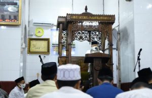Tarwih di Masjid Raya, Taufan Pawe Puji Kepatuhan Prokes Masyarakat Parepare Tarwih di Masjid Raya, Taufan Pawe Puji Kepatuhan Prokes Masyarakat Parepare