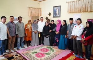 Taufan Pawe Berkunjung ke Rumah Duka Suporter PSM Yang Meninggal Kecelakaan