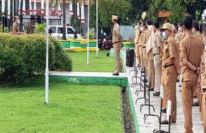 Sekda Parepare Pimpin Apel Pagi Perdana 2022, Bersama BKD dan BKPSDMD, Sekda Ingatkan Absensi Smart Presensi yang Terhubung TPP