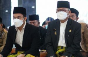 Dihadiri Ribuan Jemaah, Pelaksanaan Salat Idulfitri di Masjid Terapung BJ Habibie Berlangsung Khidmat