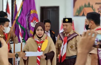 Mahasiswa PGSD UNM Sebut Ketua Pramuka Parepare Erna Taufan Sosok Keren Menginspirasi