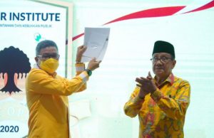 Hut 77 Tahun, Taufan Pawe Nilai Akbar Tandjung Panutan Politisi Indonesia