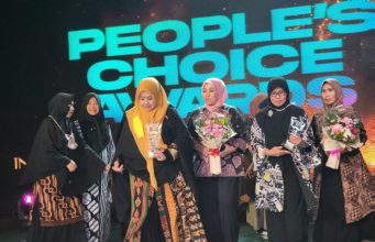 Diakui Dunia, Erna Rasyid Taufan Raih Dua Penghargaan Bergengsi Internasional Award Harian Disway