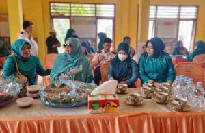 Pimpin Penilaian Administrasi PKK Parepare, Erna Rasyid Taufan Beri Pujian