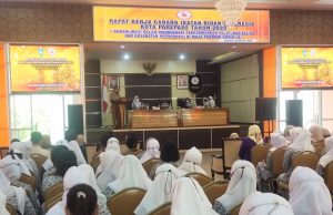 Taufan Pawe Buka Rakercab IBI Parepare