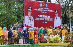 Siswa Berperestasi Diberi Penghargaan