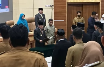 Arifuddin Idris Sekretaris DPRD dan Jumadi Kepala DP3A Dilantik