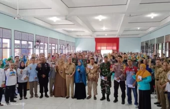 TP Serahkan Insentif Triwulan II di Bacukiki Barat