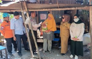 BPBD Salurkan Bantuan Logisitik dan Sambako