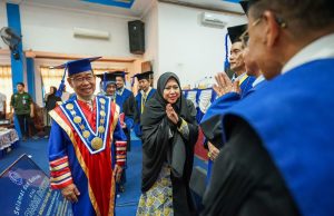 ERAT Banjir Karangan Bunga di UMPAR