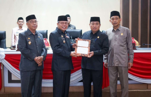 Wali Kota dan DPRD Parepare Setujui APBD-P 2023
