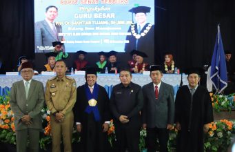 Rektor IAS Parepare, Dikukuh Sebagai Guru Besar Prof. Dr. H. Bakhtiar Tijjang