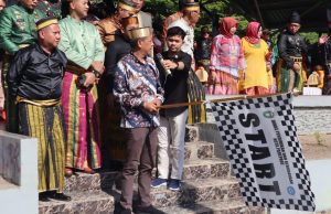 Pj Wali Kota Buka Pekan Kebudayaan Daerah, Meriahkan HUT ke-64 Parepare