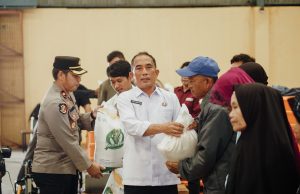 Pemkot dan Bulog Parepare Salurkan Bantuan Pangan ke 8.605 KPM