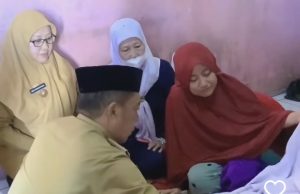 Pj Wali Kota Sambangi Rumah Duka Anak Penderita Gizi Buruk di Parepare