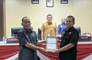 Pemkot Parepare Serahkan Rancangan Pagu Indikatif Wilayah 2025 ke DPRD