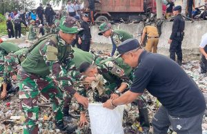 Hari Lingkungan Hidup Sedunia, Pemkot Parepare Kerja Bakti di Pantai Cempae