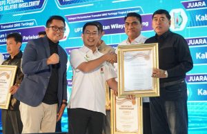 Terbaik Transaksi Digital, Pemkot Parepare Sabet Piala Bergilir Bank Indonesia