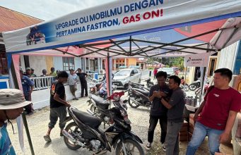 Pertamina Patra Niaga Sulawesi dan Pertamina Lubricants Gelar Program Ganti Oli Gratis untuk Korban Gempa Bumi di Poso