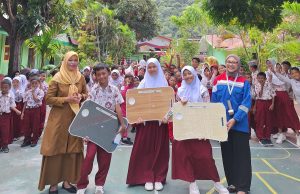 Pertamina Patra Niaga Sulawesi Tanamkan Kepedulian Lingkungan Lewat Lomba Edukatif di SDN 42 Hulonthalangi