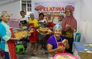 Pertamina Patra Niaga Sulawesi Berdayakan Ibu-Ibu Lewat Pelatihan Olahan Makanan Khas Lokal